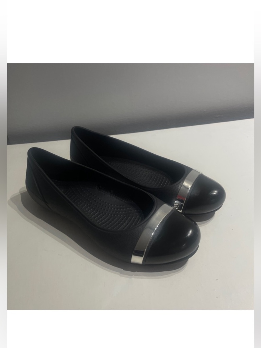 Crocs Cap Toe Mirror 7 Women's Size Black Ballet Slip On Comfort Flats